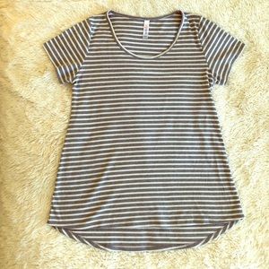 LuLaRoe ribbed Classic T!